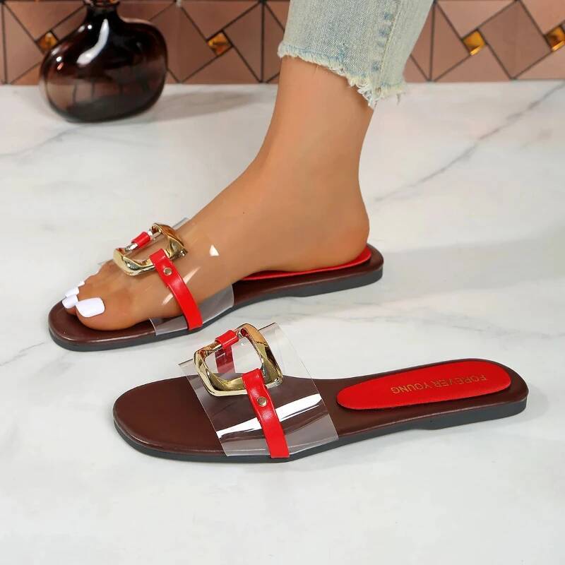 Summer New Fashionable Women's Breathable Shoes and Slippers Summer New Flat Belt Metal Sandals Light Luxury Style Women's Sandals Designer 