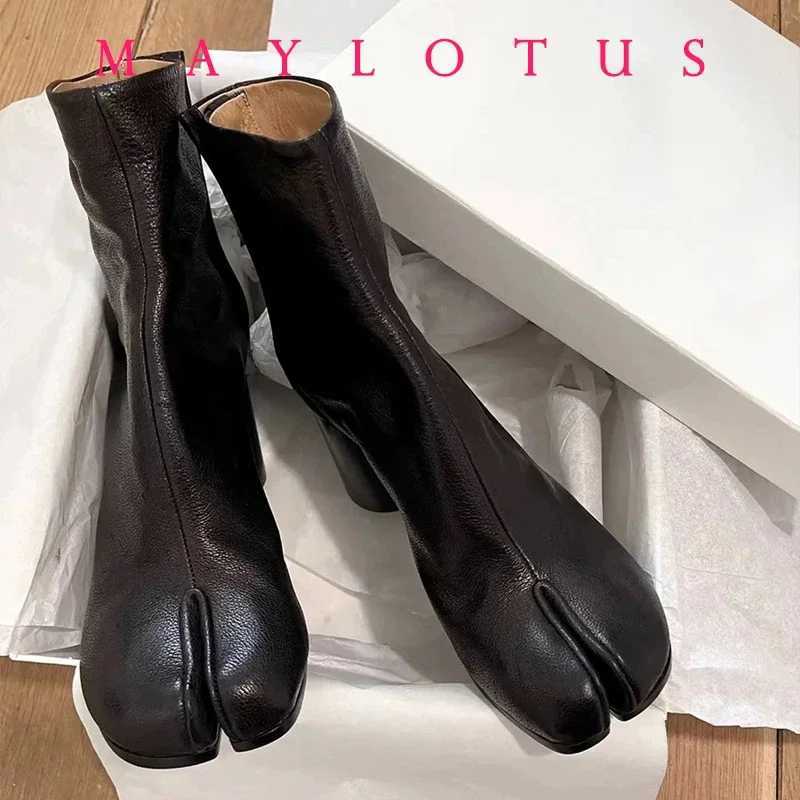 Split Toe Tabi Boot Chelsea Boots Tabi Shoes High Top Leather Boots Horseshoe Shoes 368 Cm Heels Womens Thick Soled ShoesXJ250917