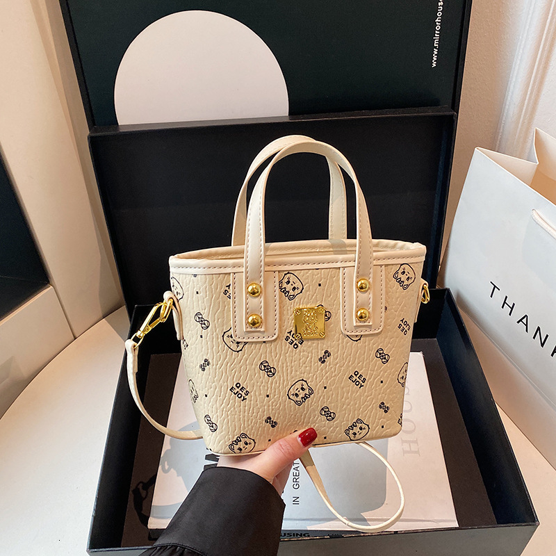 Designer bag, luxury handbag saddle bags small fragrance retro crossbody bags shoulder bags small square bags fashionable coin purse stylish water buc