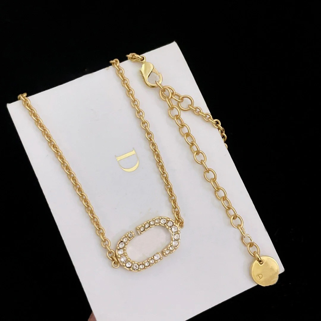High Quality Letter Full diamond necklace women Designer necklace Stainless Gold Chain Pendant necklace Elegant designer jewelry for Lady party gift