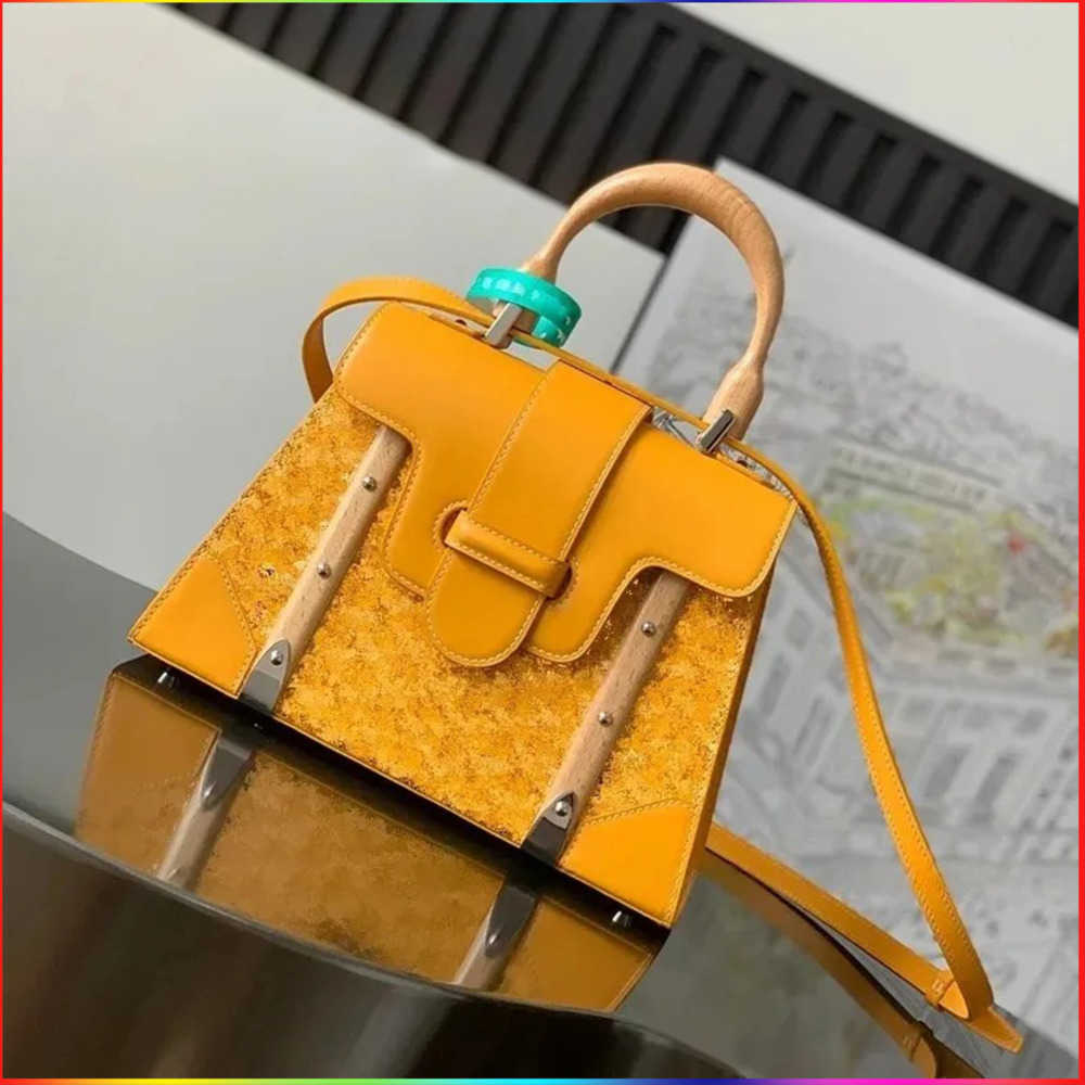 Cross Body 5A Classic Saigon bags Luxury Designer tote bag womens mens Handbags Genuine Leather with box travel crossbody top wooden shoulder bag clutch handbag
