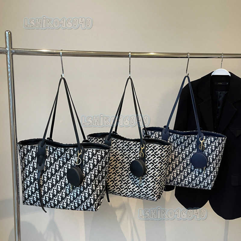 2024 New Large Capacity Letter Print Luxury Handbag Commuter Shoulder Tote Bag H250916
