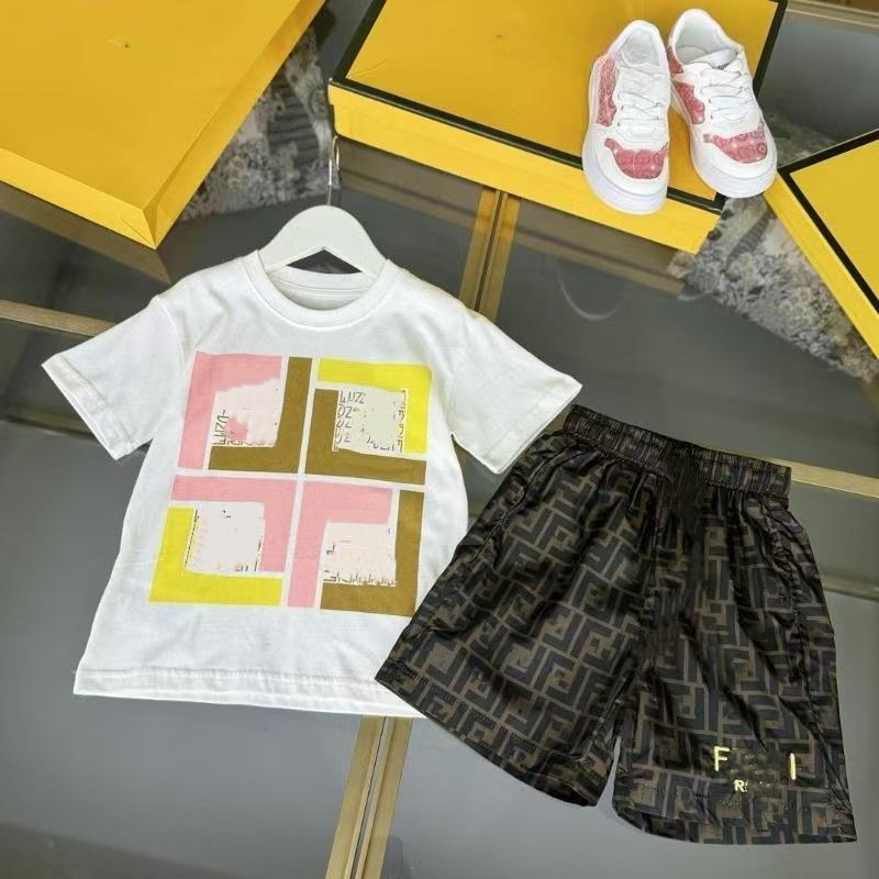 New Kids Tracksuit Luxury Designer Dress Tshirts And Shorts Suit For Boys Girls Street Clothes Baby Summer Two Piece Set Toddler Summer T shirt Size 90cm-160cm DT2151