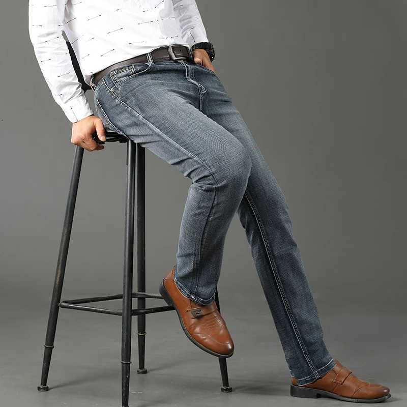 Classic Business Casual Jeans Men 2025 New Fashion Retro Slim Stretch Denim Trousers Male High Quality Luxury Pants Men ClothingZ250917