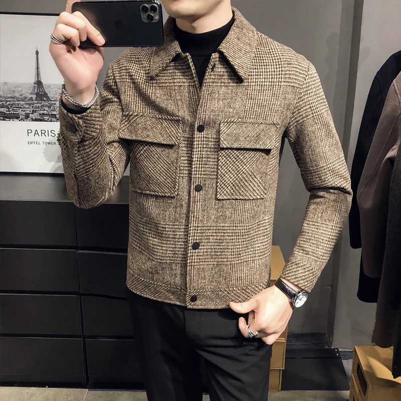 2024AutumnWinter Men Polo Neck Woolen Jacket Fashion Slim Fit Suit Coat HighQuality Checkered Multi Pocket Korean Casual Jacket W250917
