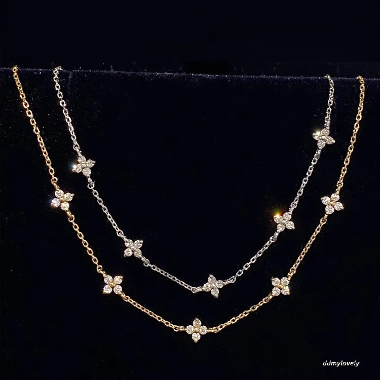 Designer Madam Flowing Light ~ S Plated Gold Four-Leaf Clover Star Bracelet Simple Zircon Pure Sier Women's Commuting ddmylovely