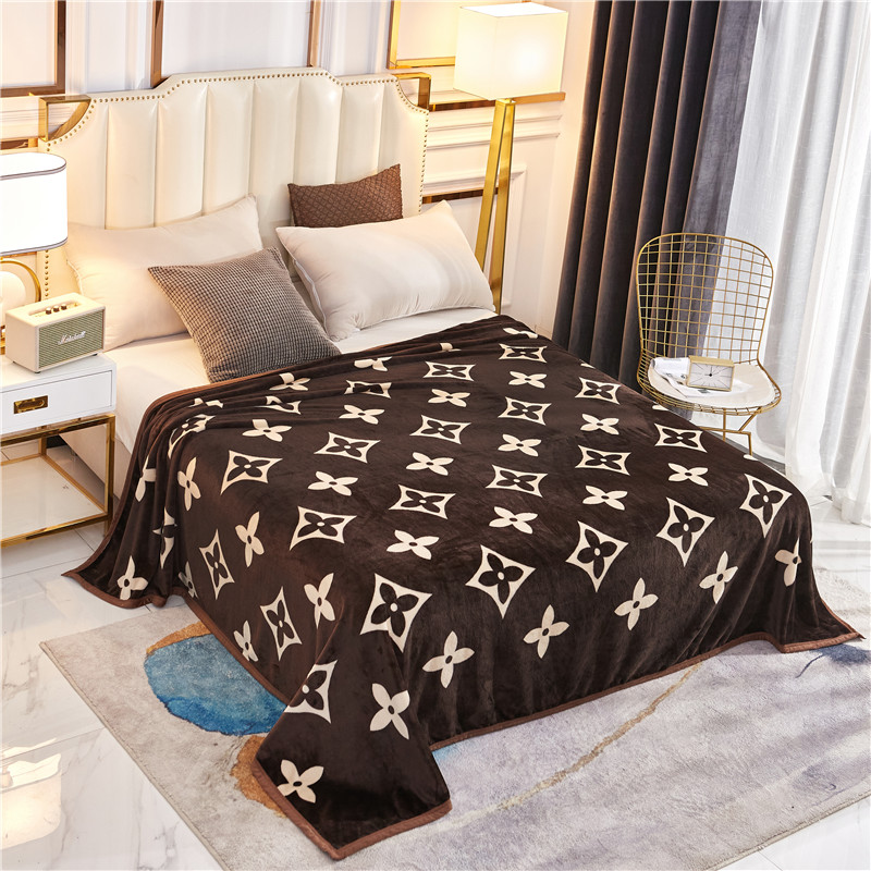 Luxury Designer Blanket Warm Lightweight Super Soft Blanket Office and Room Blanket Hand and Machine Washable for All Seasons