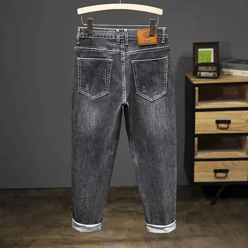 2024 New Spring Autumn Mens NinePoint Pants Slim Jeans Fashion Casual Denim Trousers Smoke Gray Blue Gray Brand ClothingZ250917