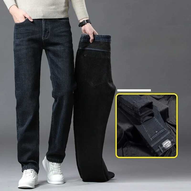 2025 Winter New Fleecelined Thickened Mens Jeans Stretch Slim Straight AllMatching Warm Velvet Thicken Thermal Denim PantsZ250917
