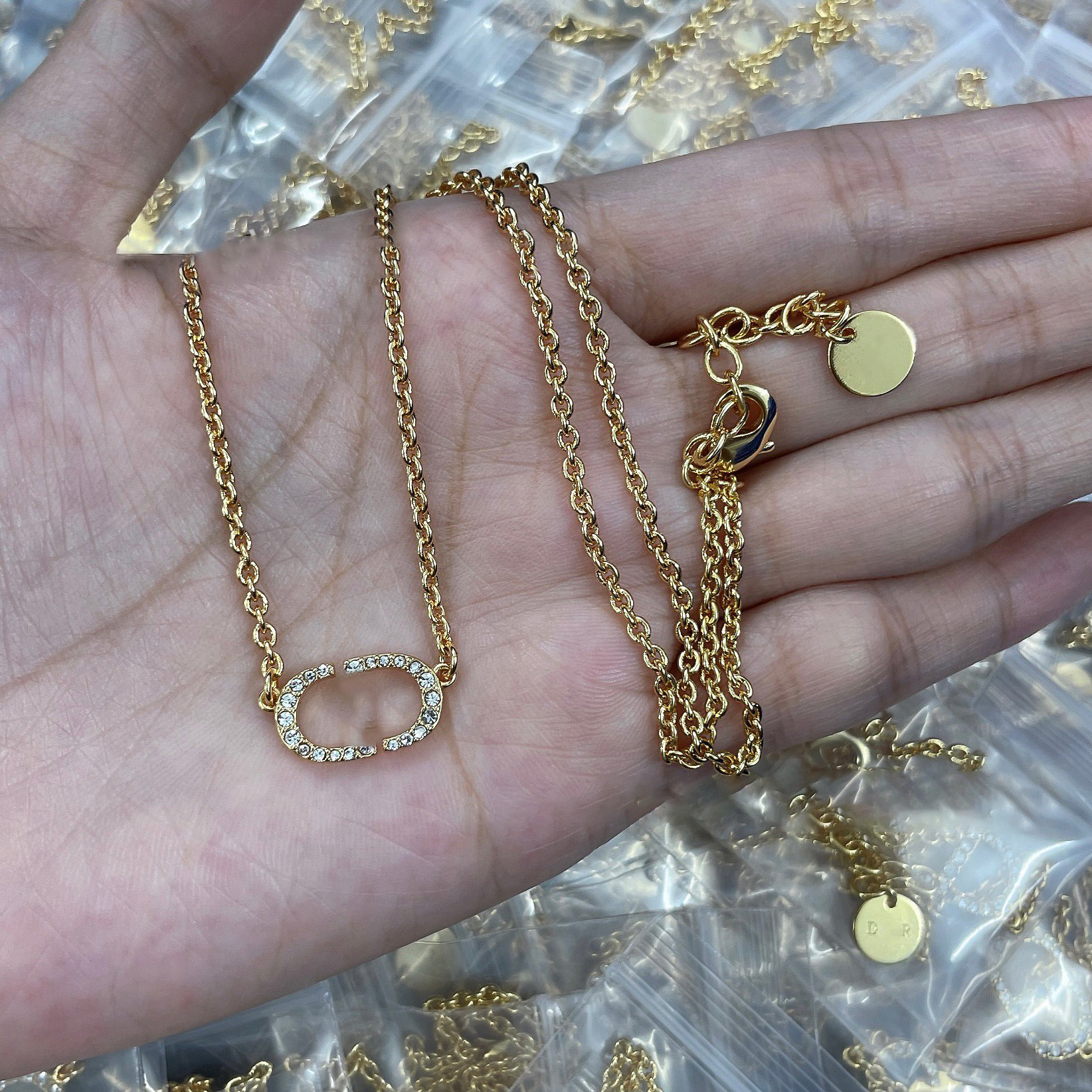 Full diamond Letter necklace for women Designer necklace fashion Gold Chain Pendant necklace Elegant jewelry Lady All match High end necklace