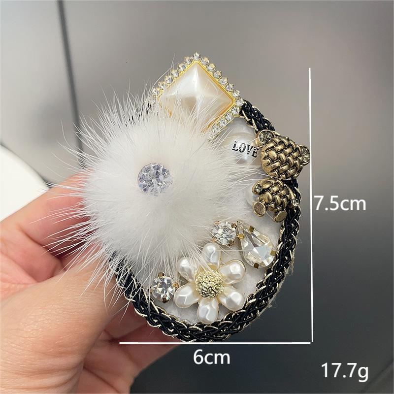 vintage women mens brooches south korea dongdaemun badge brooch pearl tassel british style elegant suit sweater accessory collar pin suit party weddin