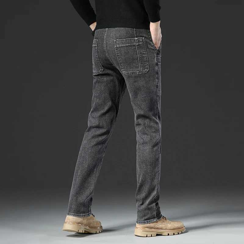 6 Pocket Design Denim Jeans Mens 2025 New High Elasticity Denim Casual Trousers Straight Male Pants Fashion Midwaist JeansZ250917