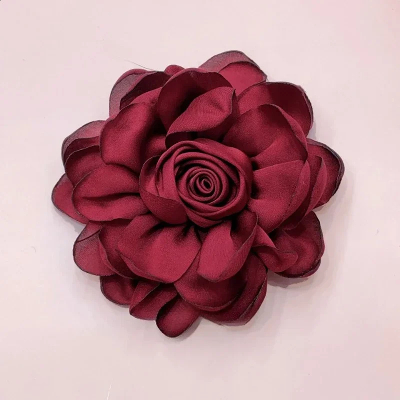 10cm Korean Fabric Rose Flower Brooches for Women Elegant Corsage Scarf Buckle Shirt Collar Pins Fashion Jewelry Wedding Brooch 250916