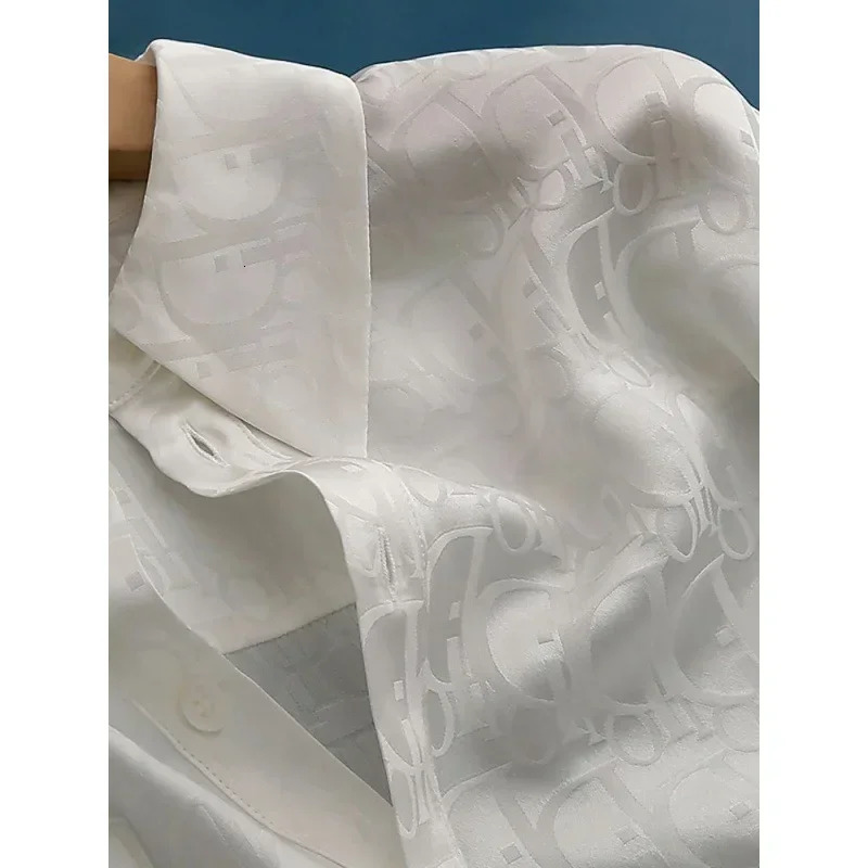 Classic Jacquard Long Sleeve Shirt For Women Lightweight Silk Slipon Style Subtle Letter Printed Top Spring Summer 250917