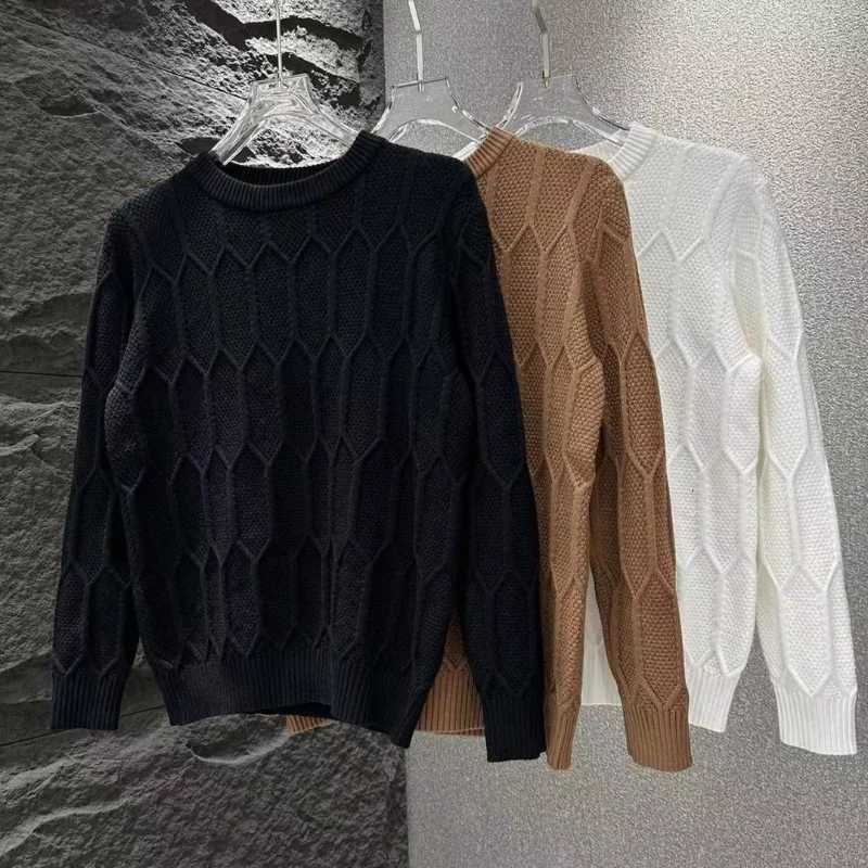 Mens Round Neck New Autumn and Winter Fashion Versatile Casual Sweater Solid Color Base Knit Sweater Loose Warm TopZ250918