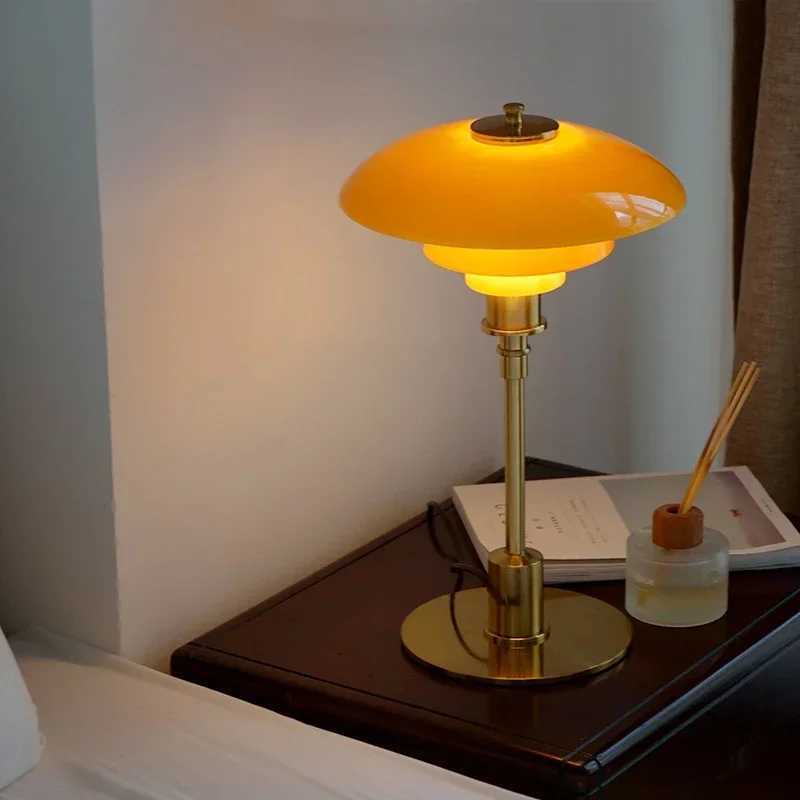 Nordic Glass Reading LED Table Lamps Danish Designer Modern Simple Bedroom Bedside Living Room Study Desk Decor Small Plate W250918