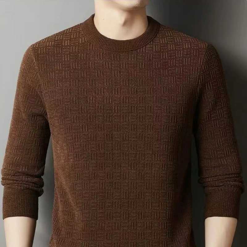 Autumn Winter New Men Plush Sweater Underlay Solid Round NeCK Screw THread THiCKened Warm Casual Pullover Knitted TopZ250918