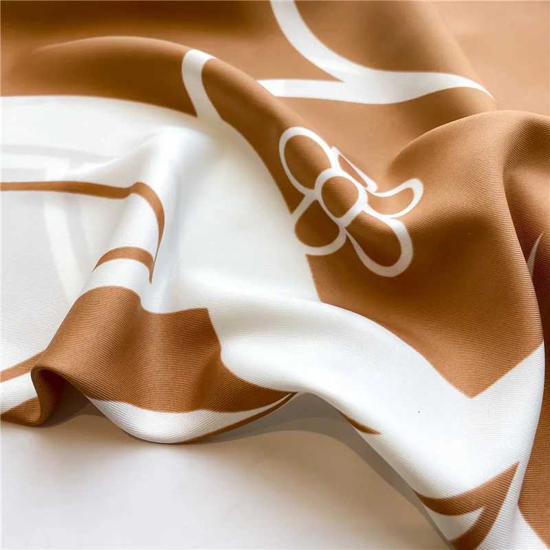 Luxury Wen 90x90CM New Twill Satin Big Square Scarf Shl ral Printed Design Summer High Quty Ladies Sunscreen Scarves Y250918