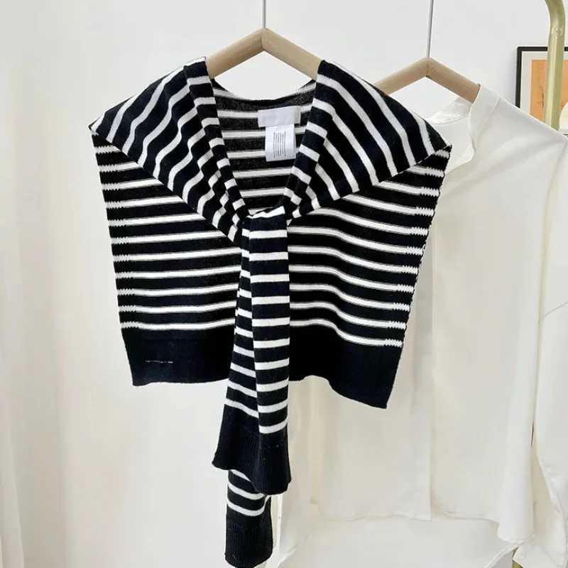 Korean Version Ins Striped Shl Simple Decoration for Wen Knitted Scarf Spring and Summer Thin Versatile Fake Collar Shoder Y250918