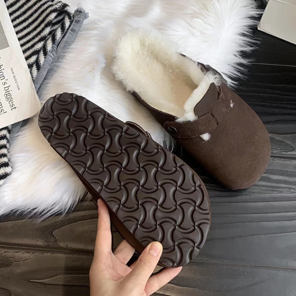 Free shipping designer for mens womens flat slippers grey brown khaki Plush and Thick Retro Baotou Half Dragged Cotton Shoes