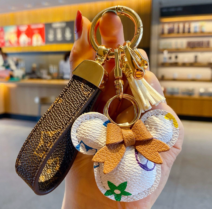 Mickey Keychain Vintage Leather Rex Rabbit Fur Ball Cartoon Simple Cute Exquisite Womens Car Bag Pendant 250728
