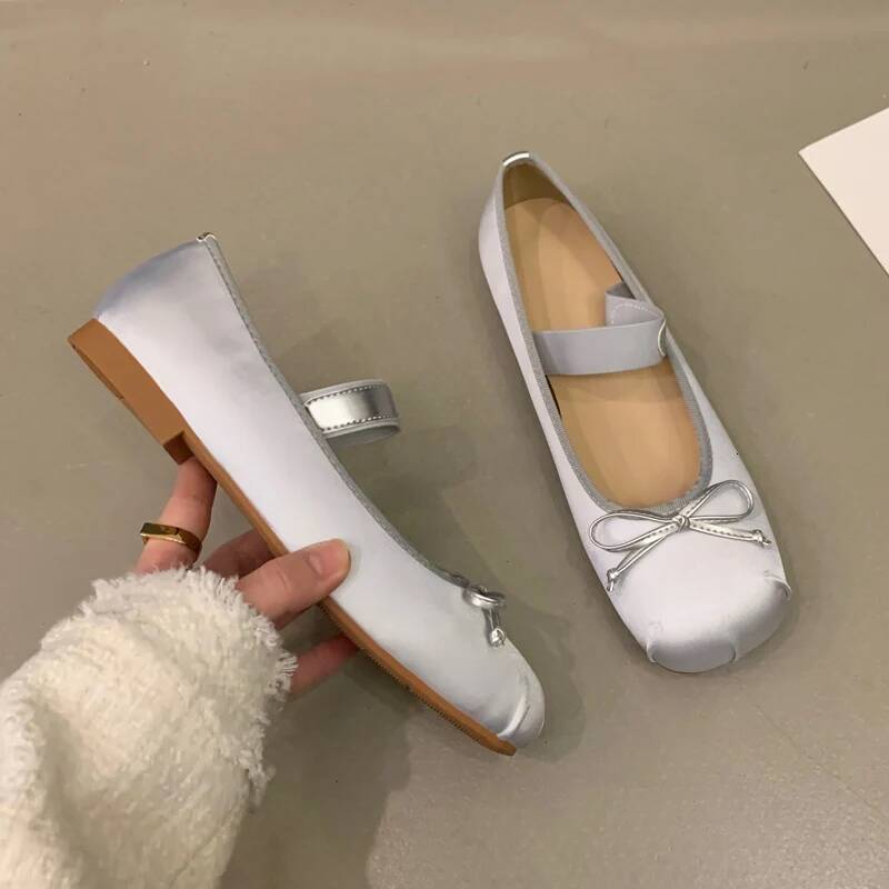 2023 Satin Silk Ballet Shoes Woman Classic Square Toe Bowtie Elastic Band Ballerina Flats Ladies Soft Loafers ddmypanda
