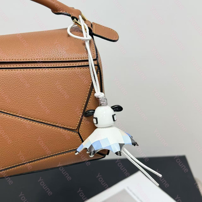 designer keychain Dandy Puzz Bag charm women looped Leather strap keychain wallet Car Key Chain Packet chain Anagram dice jewelry Keyring Keychains Lanyards