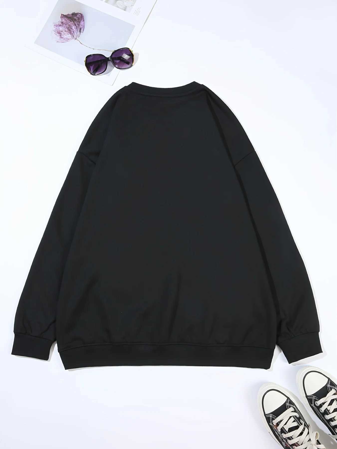 Two Cats with Lotus Leaves To Block Rain Print Women Hoodie for Autumn and Winter 2025 Round Neck Long Sleeved Womens ClothingZ250918