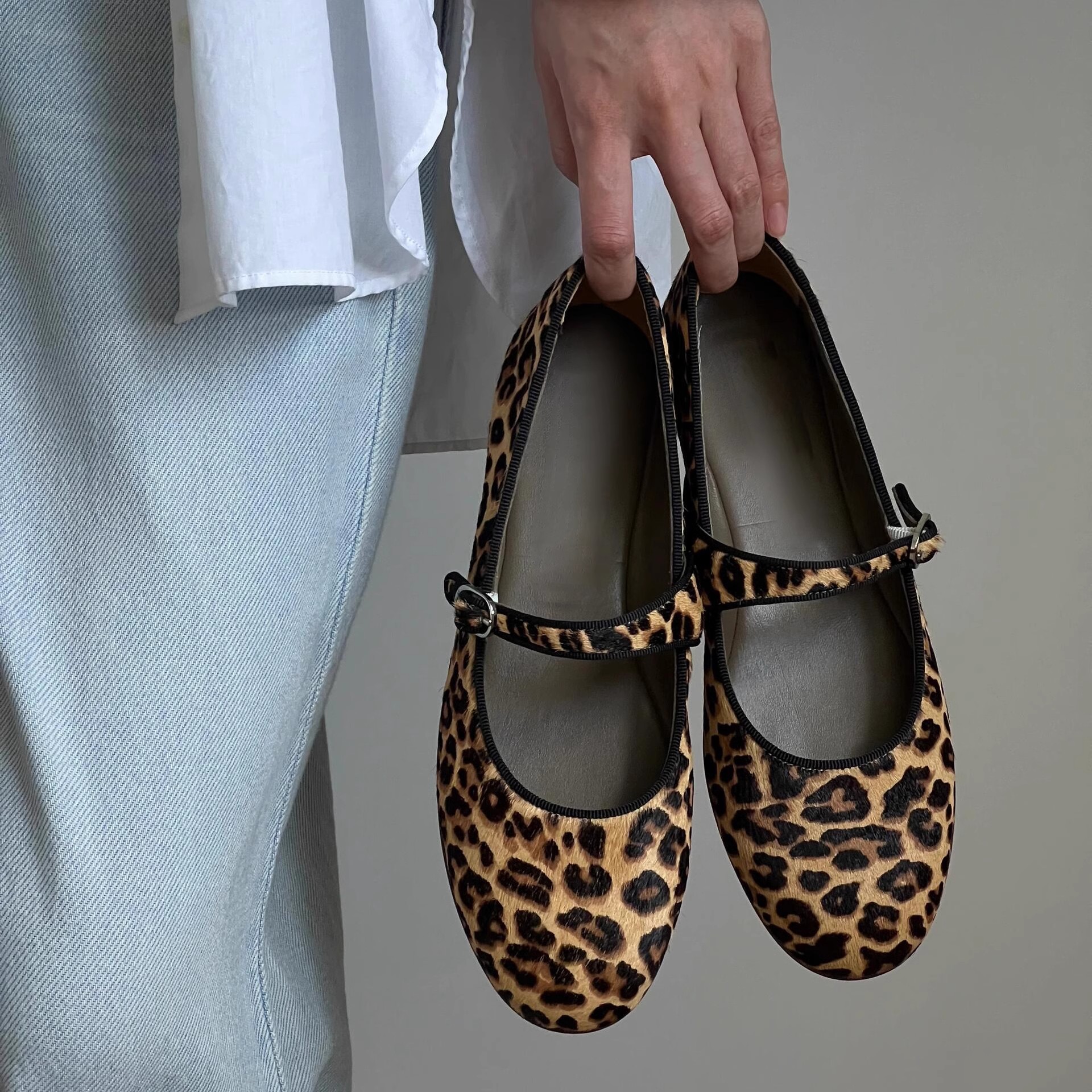 Niche Round Toe Ballet Flats One-Strap Flat Leopard Print Single Shoes Women Genuine Leather Mary Jane