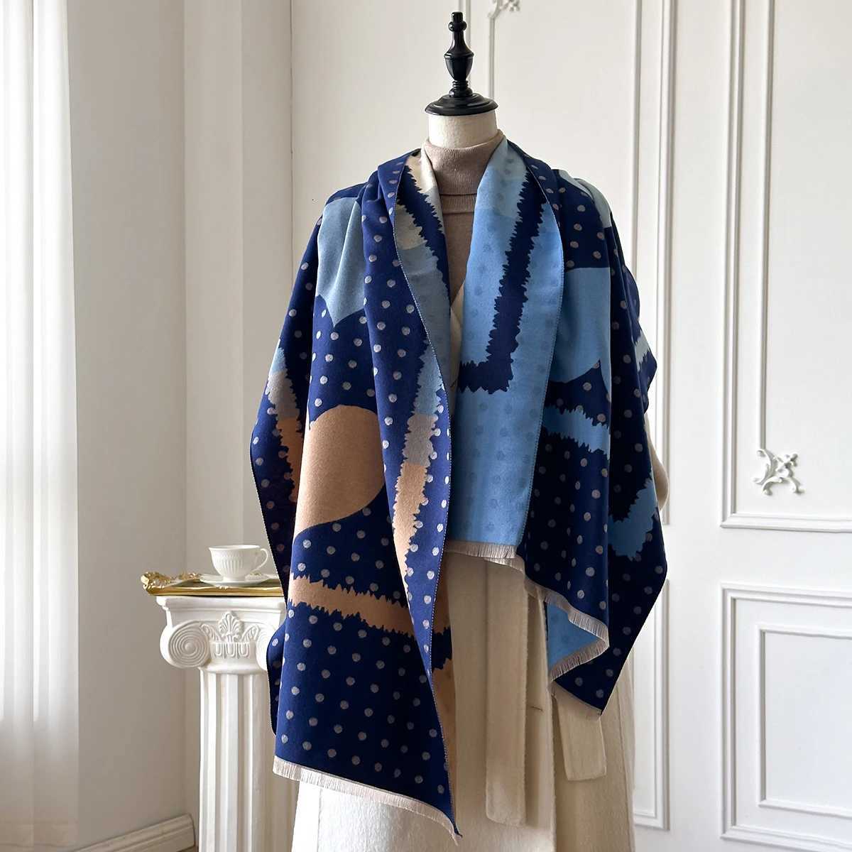 New Luxury Brand Cashmere Scarf Winter Wen Jacquard Shls Warm Blanket Wrs Fem Foard Bandana Thick Scarves Y250918
