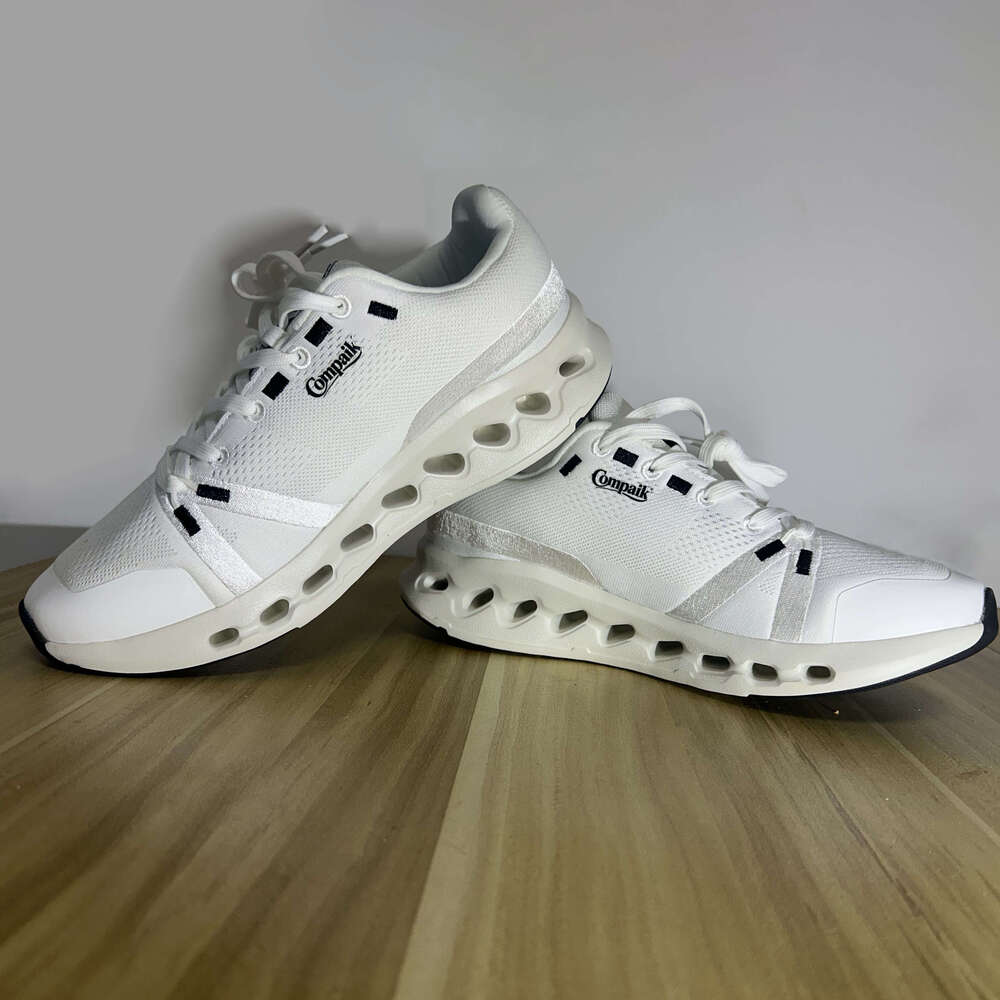 Compaik Designer Casual Women's Flat Shoes, White Sports Outdoor Training Women's Shoes, Fashionable and Comfortable Sports Shoes, Gifts Com
