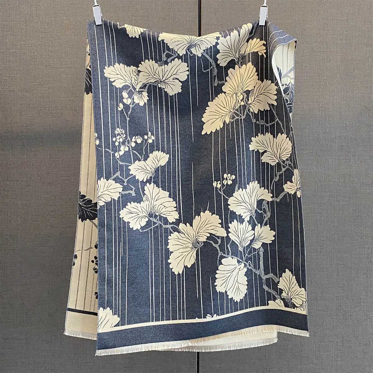 Wen Autumn Winter Thick Warm Blanket Luxury Retro Fashion Striped Scarf La Cashmere Scarves Bufanda Poncho Echarpe Y250918