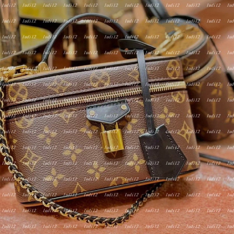 10a Designer bag Luxury shoulder bag vanity bag handbags Fashion toiletry pouch women Crossbody Satchel lady clutch trunk cosmetics bag chain embossed bag
