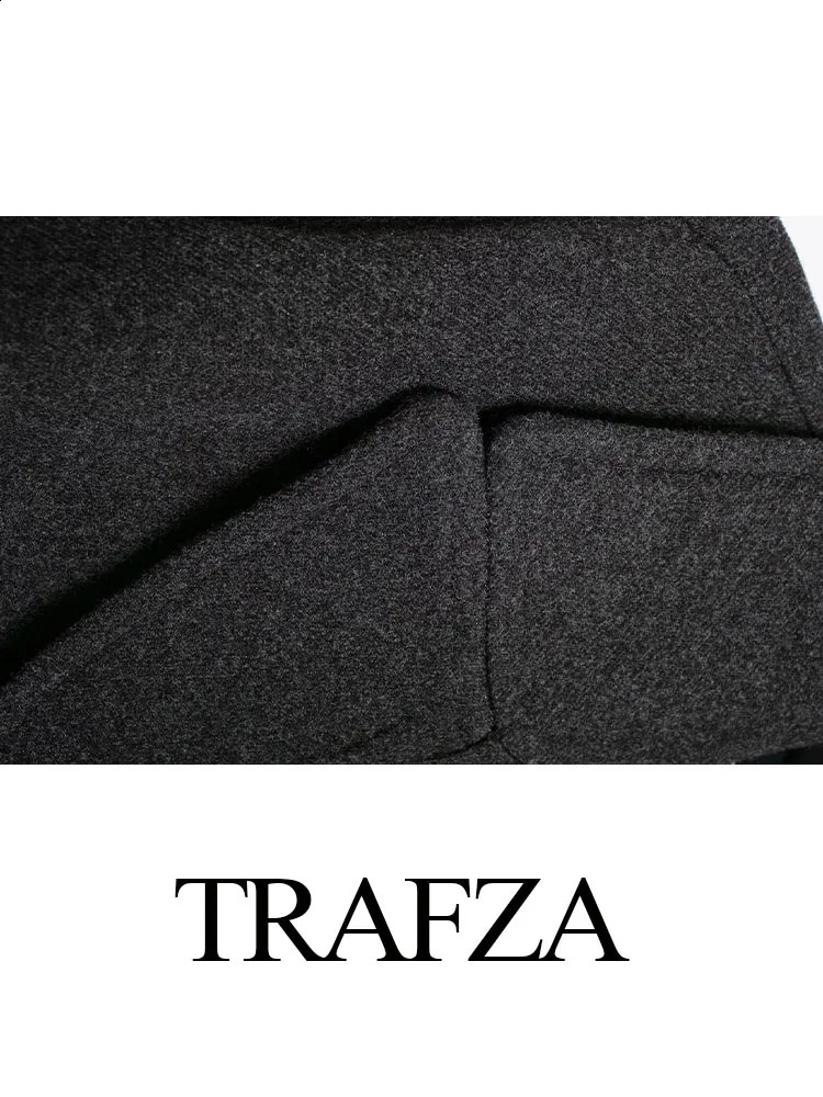 TRAFZA Elegant Womens Loose Woolen Short Overcoat 2025 Autumn Female Double Breasted Long Sleeve Lapel Collar Chic Outerwear 250918