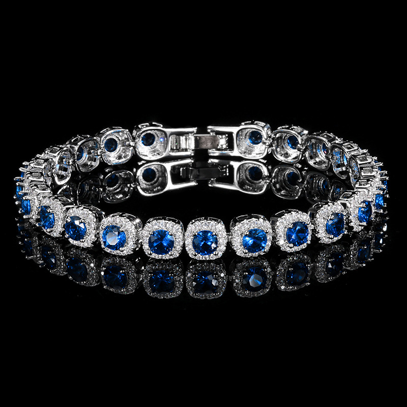 Luxury Women's Charms Jewelry Piece: Dazzling 4MM Bead Diamond Band