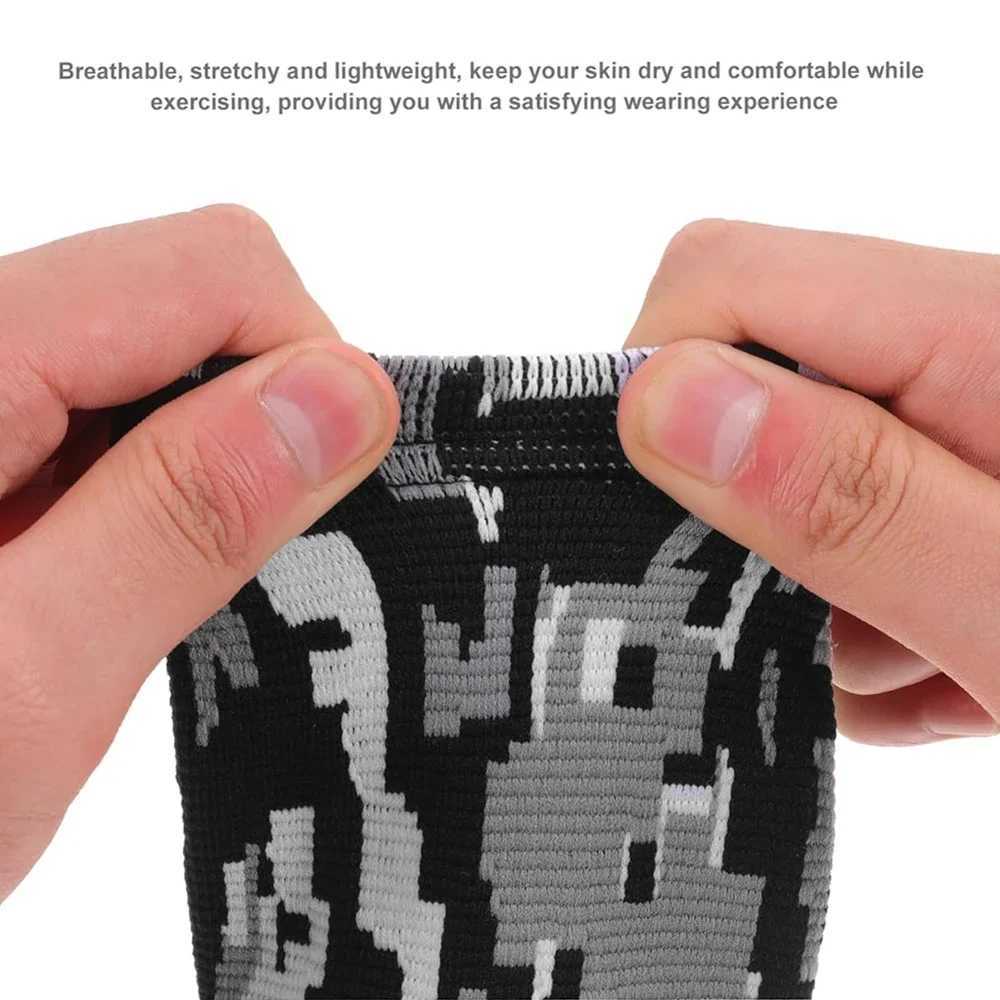 1Pair Compression Wrists Sleeve Compression Wrists Brace Wrist Supports Wrist Wraps Elastic Wristbands for Men and Women Tennis J251211