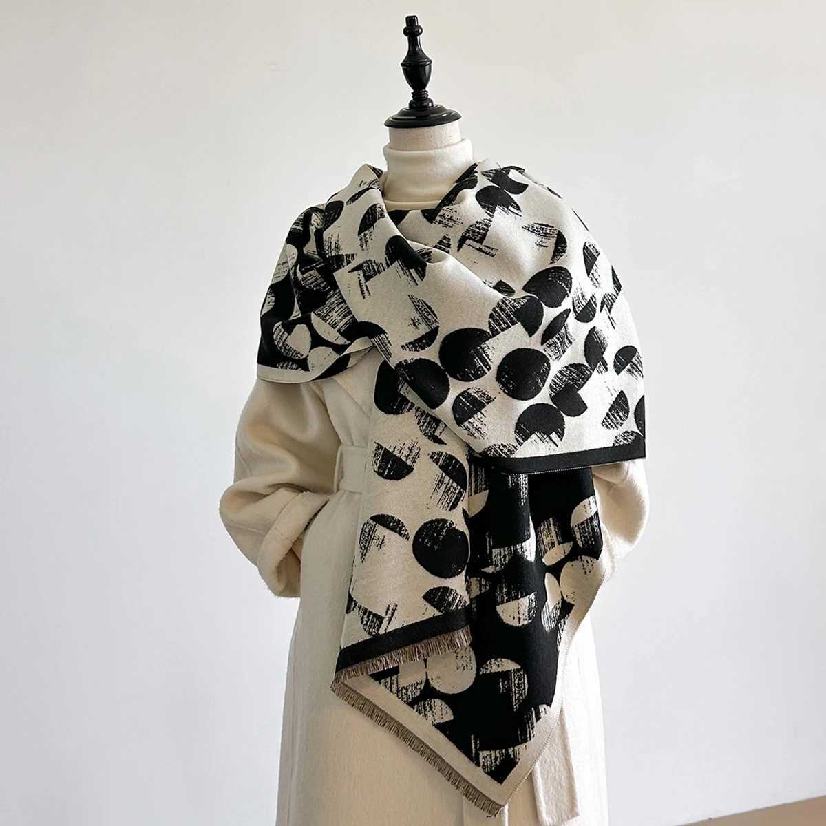 2025 Winter Warm Cashmere Scarf for Wen Luxury Jacquard Shl Wr Neckerchief Fem Bufanda Echarpe Design band Y250918