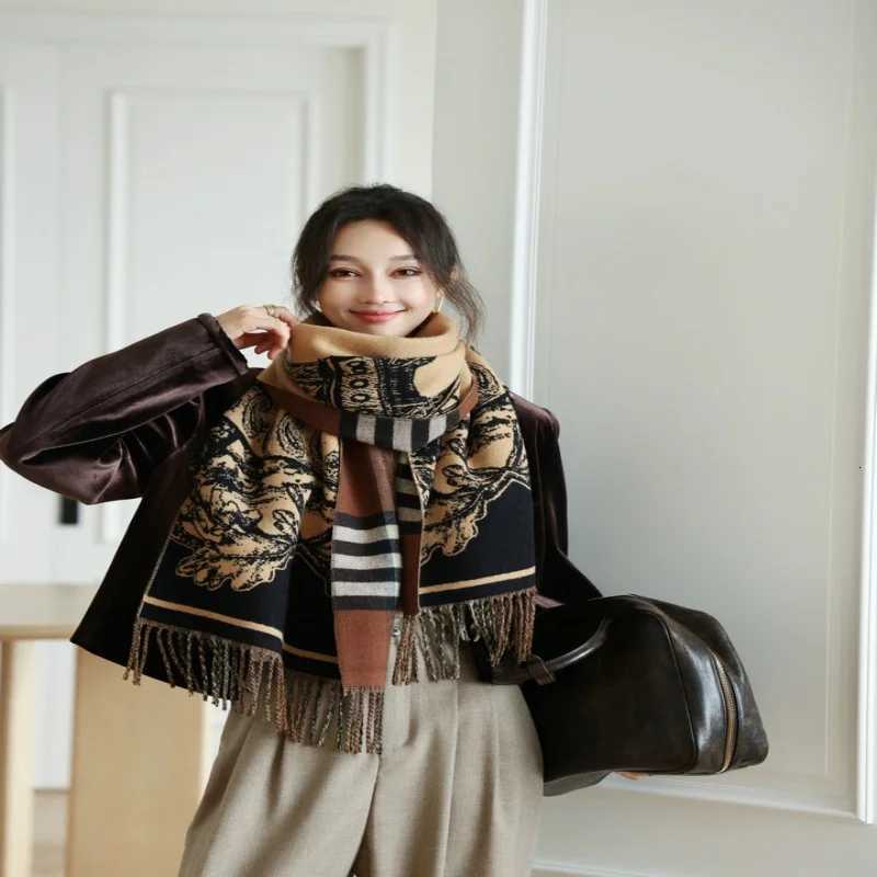 New Fashion Tower Print Winter Wens Scarf Luxury Design Double sided Cashmere Feel Scarf Tassels Warm Scarf Shl 43200cm Y250918