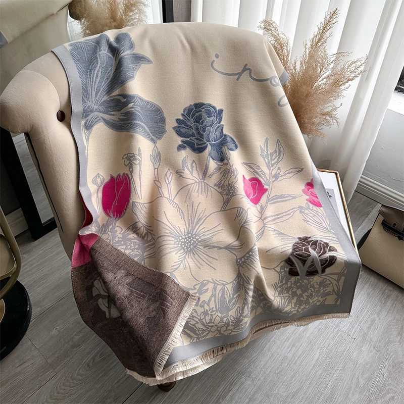 New Luxury Design Winter TwoSided Cashmere Jacquard Scarves High Quty Wen Thicken Wr Shl Ladies Wool Scarf Y250918