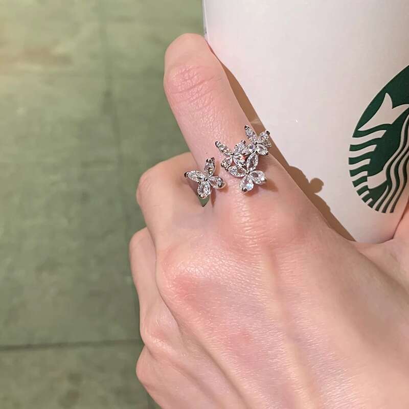 Super Shiny Butterfly Inlaid Diamond Light Luxury Exquisite High-end Open Fashion Fairy Cool Style Versatile Ring