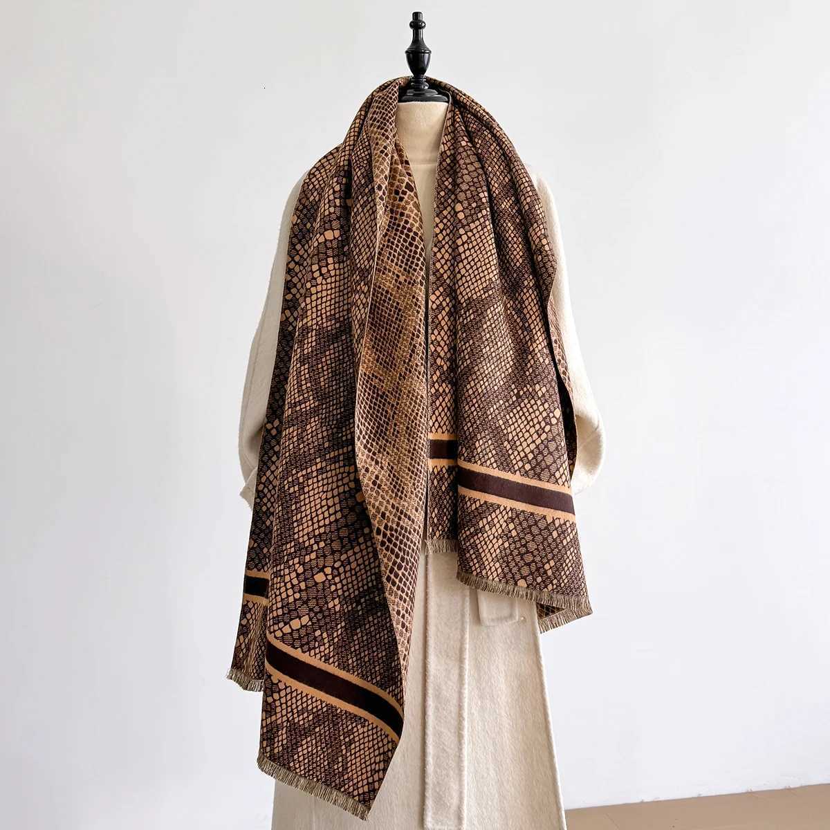 Winter Wens Cashmere Leopard Print DoubleSided Scarves Elegance Shl Warm Fem Outdoor Fashion Accory Scraf Y250918