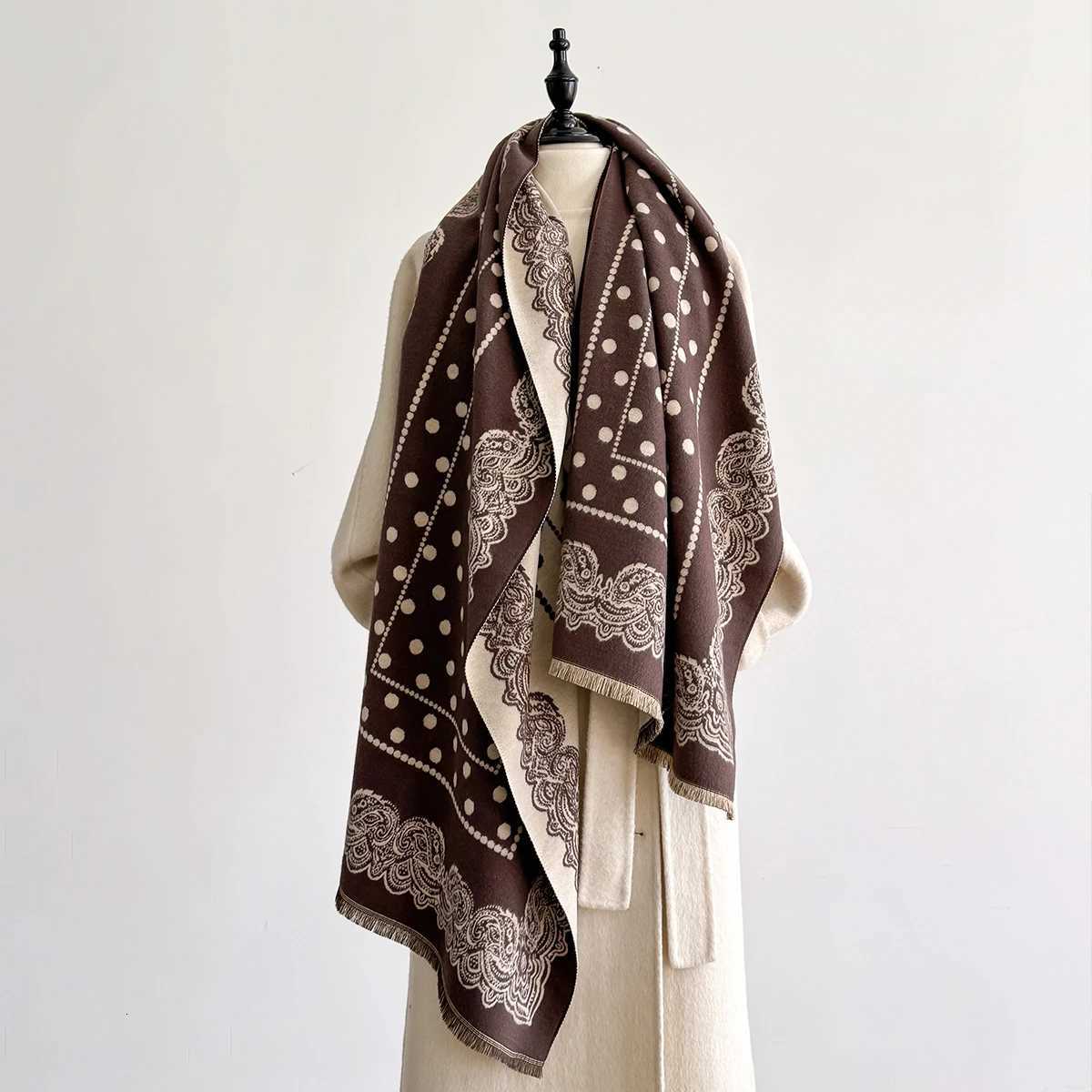 Wen Imitation Cashmere Scarves Winter Patter Thick Warm Blanket Dot Fashionable and Luxurious Echarpe Femme Scarf Y250918