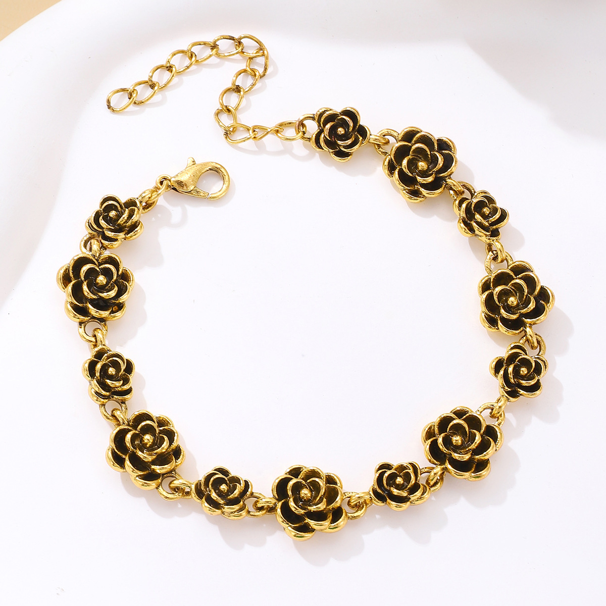 bracelets designer bracelet vintage rose bracelet for women Ins style design alloy flower bracelet elegant jewelry bracelet designer