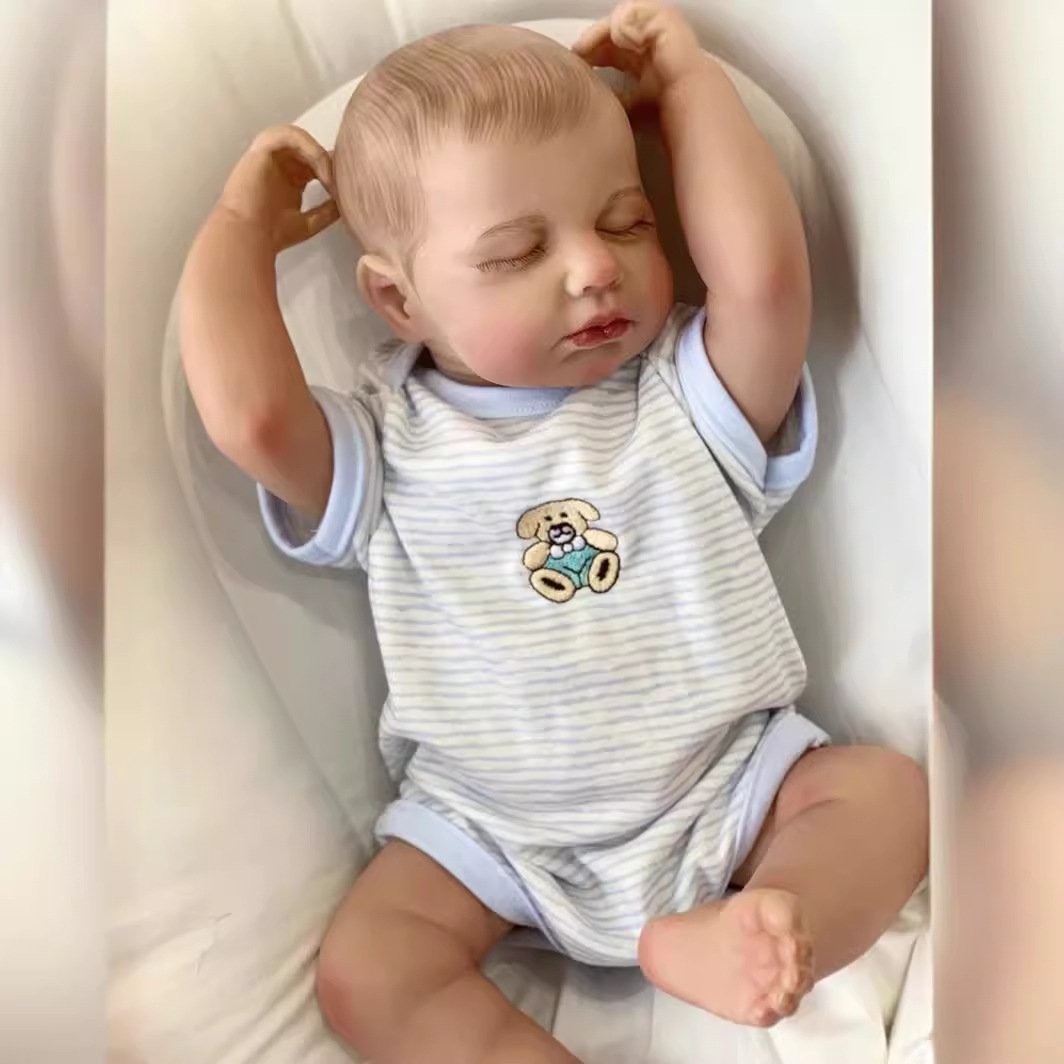 Reborn Doll LouLou - A replica of a vacuum solid toy made of soft rubber and plastic, a reborn doll. Z250818