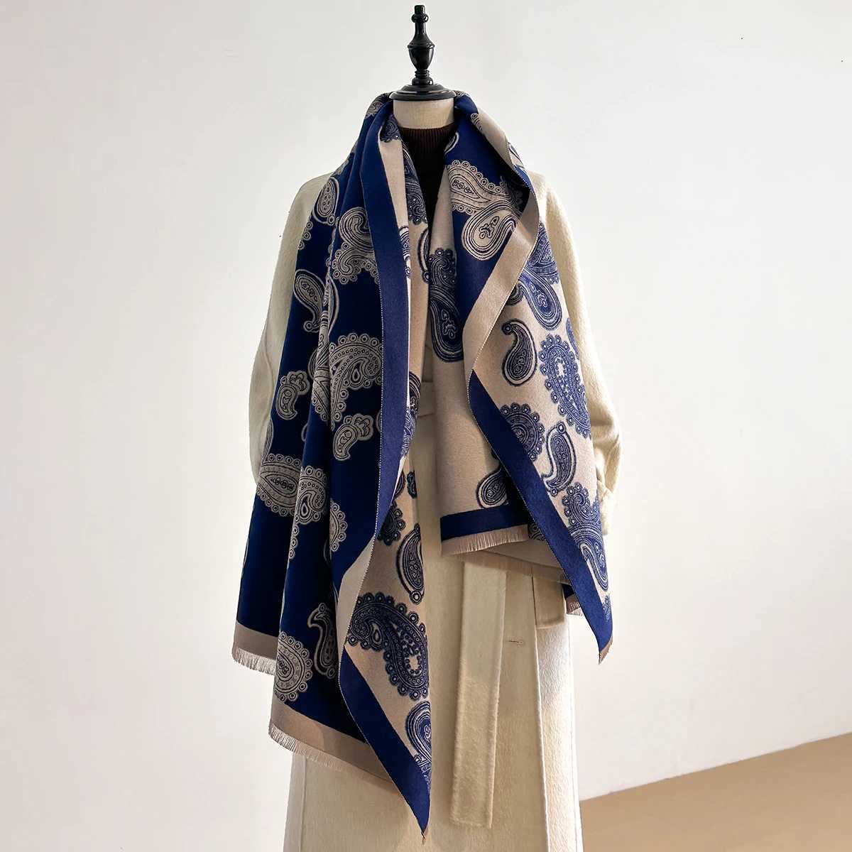 2025 Luxury Fashion Wens Paisley Pattern Shl Faux Cashmere Warm Autumn Winter Scarf for Mujer Femme Stylish Accory Bufand Y250918