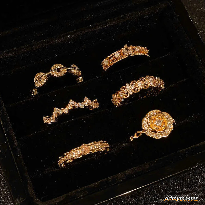 Exquisite inlaid women's accessories with niche design, retro French full opening ring, fashionable and high-end, elegant ddmymaster