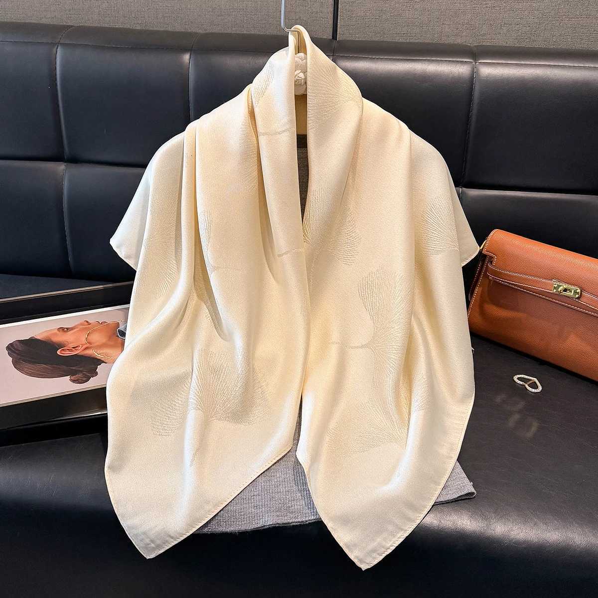 2025 Spring Summer Latest Fashion Wen Ginkgo Print band Fem Wrs Beach Sunscreen Hijab Beach Chiffon Scarf Shls Y250918