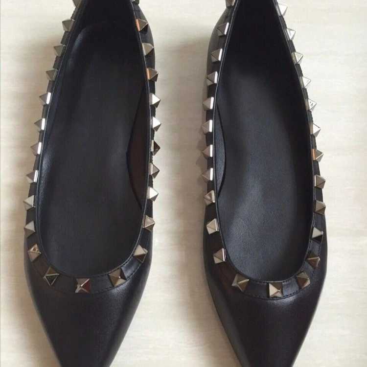 Womens Bling Fashion Rivets Shallow Flat Shoes Pointed Toe Summer New Style Low Heel Leather Single Flats Sandals Loafers W250918