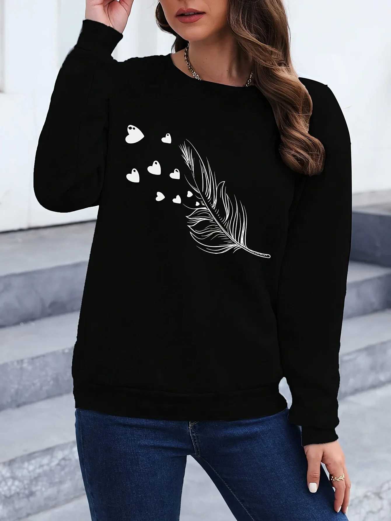 2025 Simple Heart Sweatshirt Casual Long Sleeve Women Autumn and Winter Comfortable Pullover Crewneck Loose Female ClothesZ250918