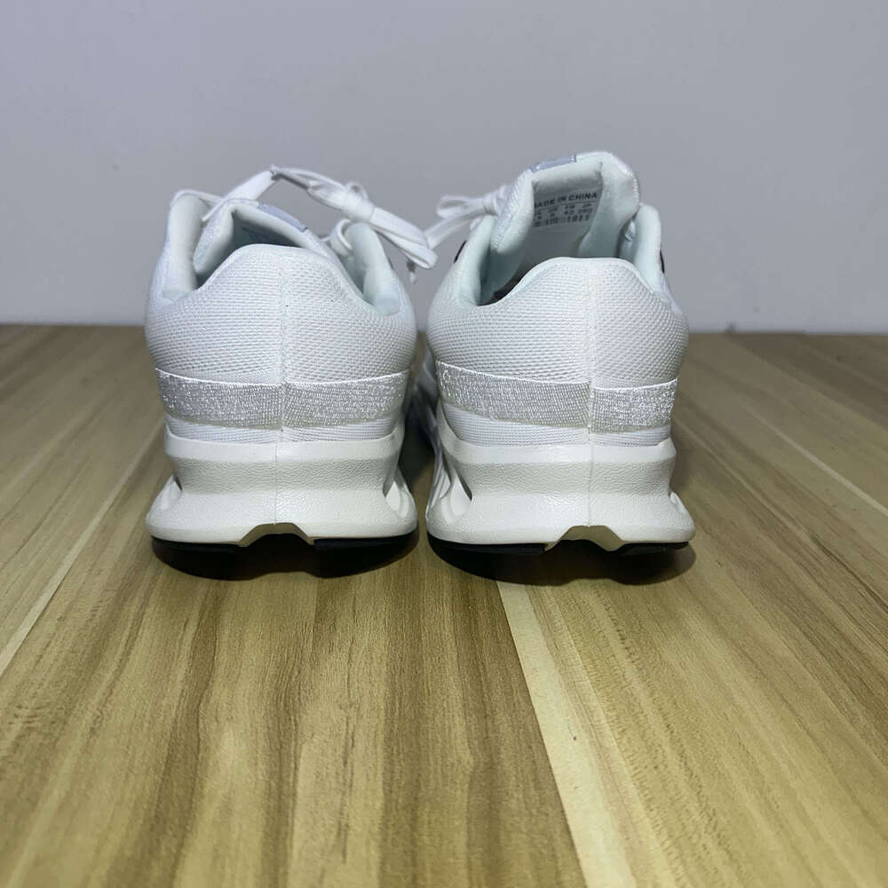 Compaik Designer Casual Women's Flat Shoes, White Sports Outdoor Training Women's Shoes, Fashionable and Comfortable Sports Shoes, Gifts Com